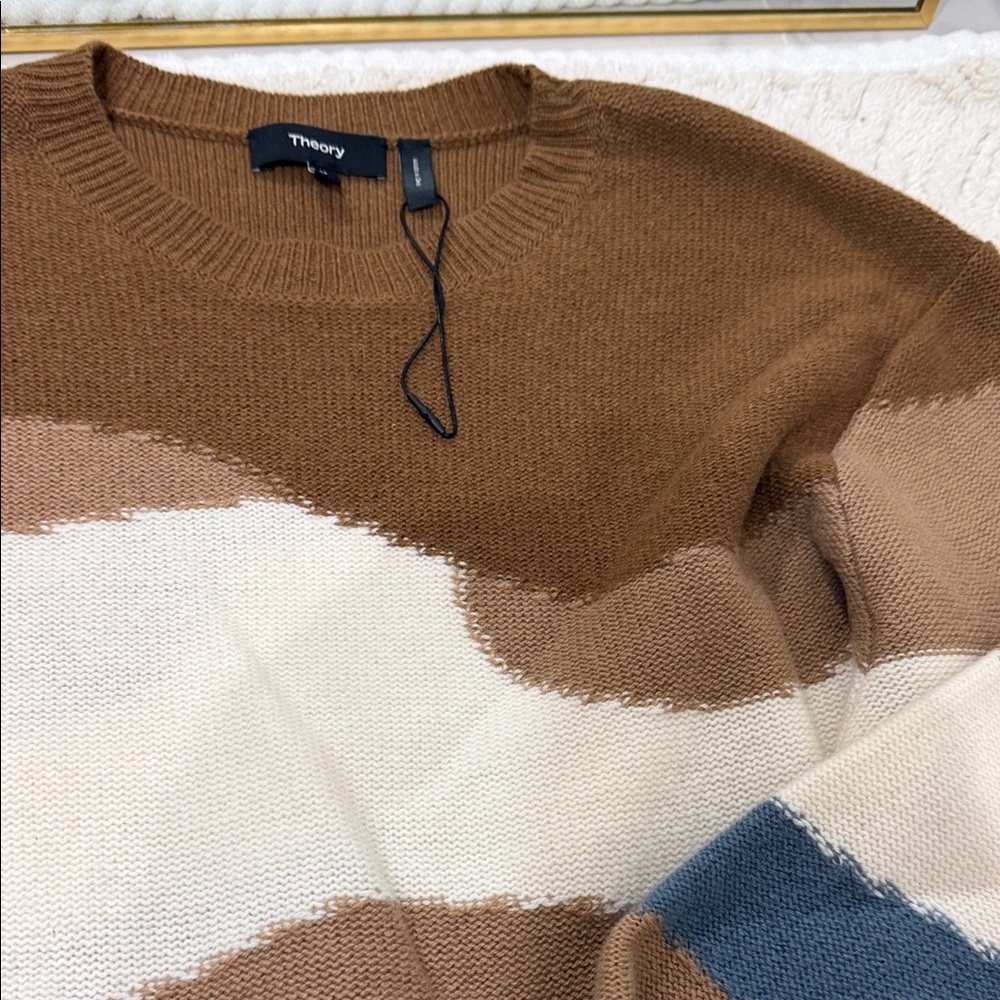 Theory Women's Brown, Cream, and Blue Crewneck Sweater - Picture 4 of 8
